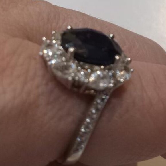 London blue topaz flower ring - Picture 3 of 11